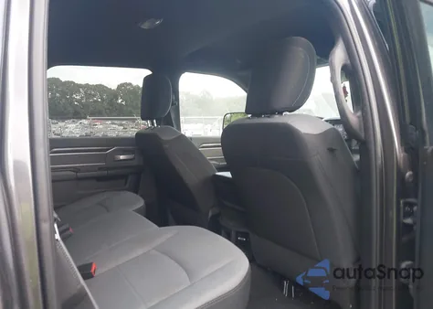 2021 Ram 2500 Big Horn 4X4 6'4 Box из США, поврежденный, VIN 3C6UR5DJ2MG652618